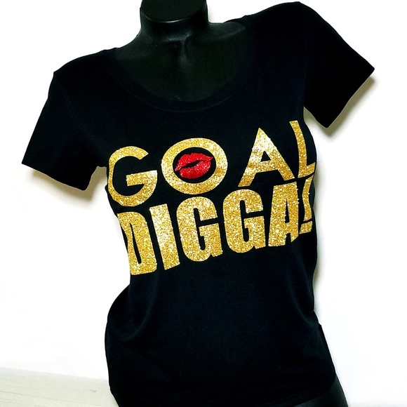 Goal Digga with Lips Fitted Spandex Tee. - Picture 2 of 6